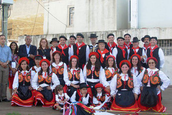 Grupo de Danças e Cantares dos Redondos
