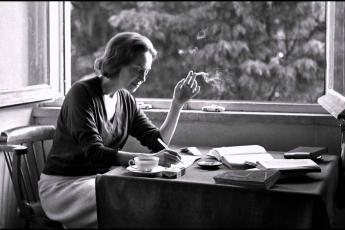 Sobre Sophia de Mello Breyner Andresen
